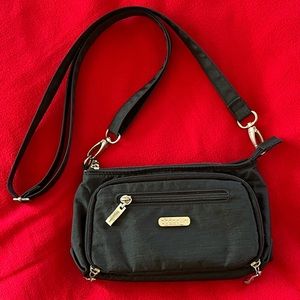 Baggallini Small Crossbody Wallet Clutch Bag